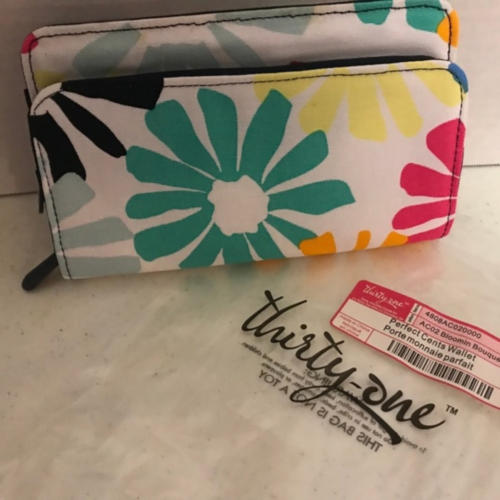 NEW Thirty-one  Perfect Cents Wallet